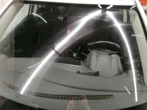 Полировка лобового стекла Mazda 3 2012